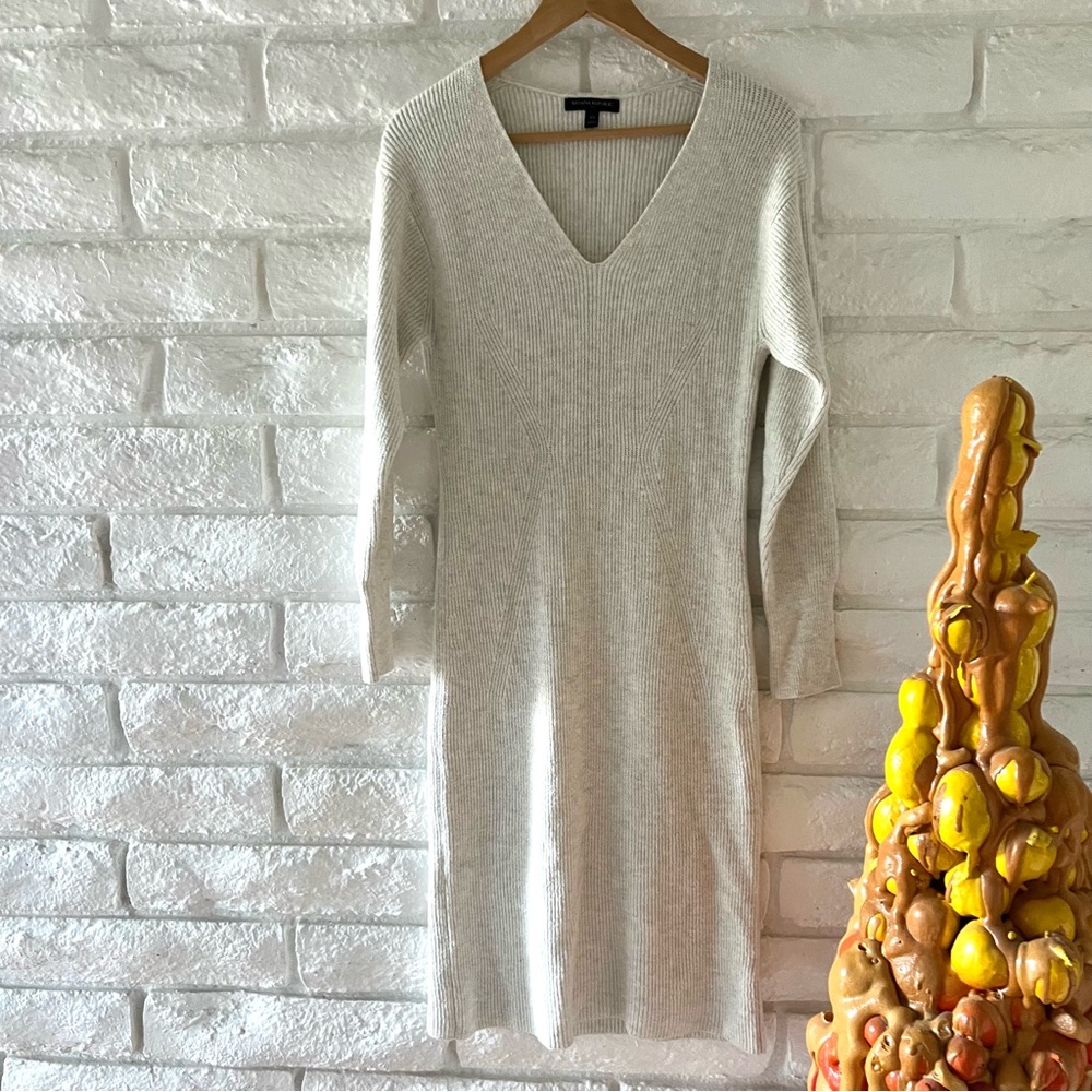 Banana Republic Cream Knit V Neck Dolman Sleeve Dress XS